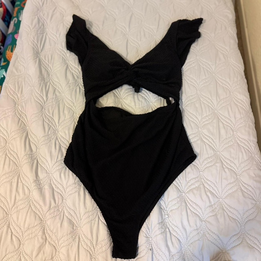 Black Cutout Bow Tie Front Flutter Sleeve Swimsuit One Piece Size L